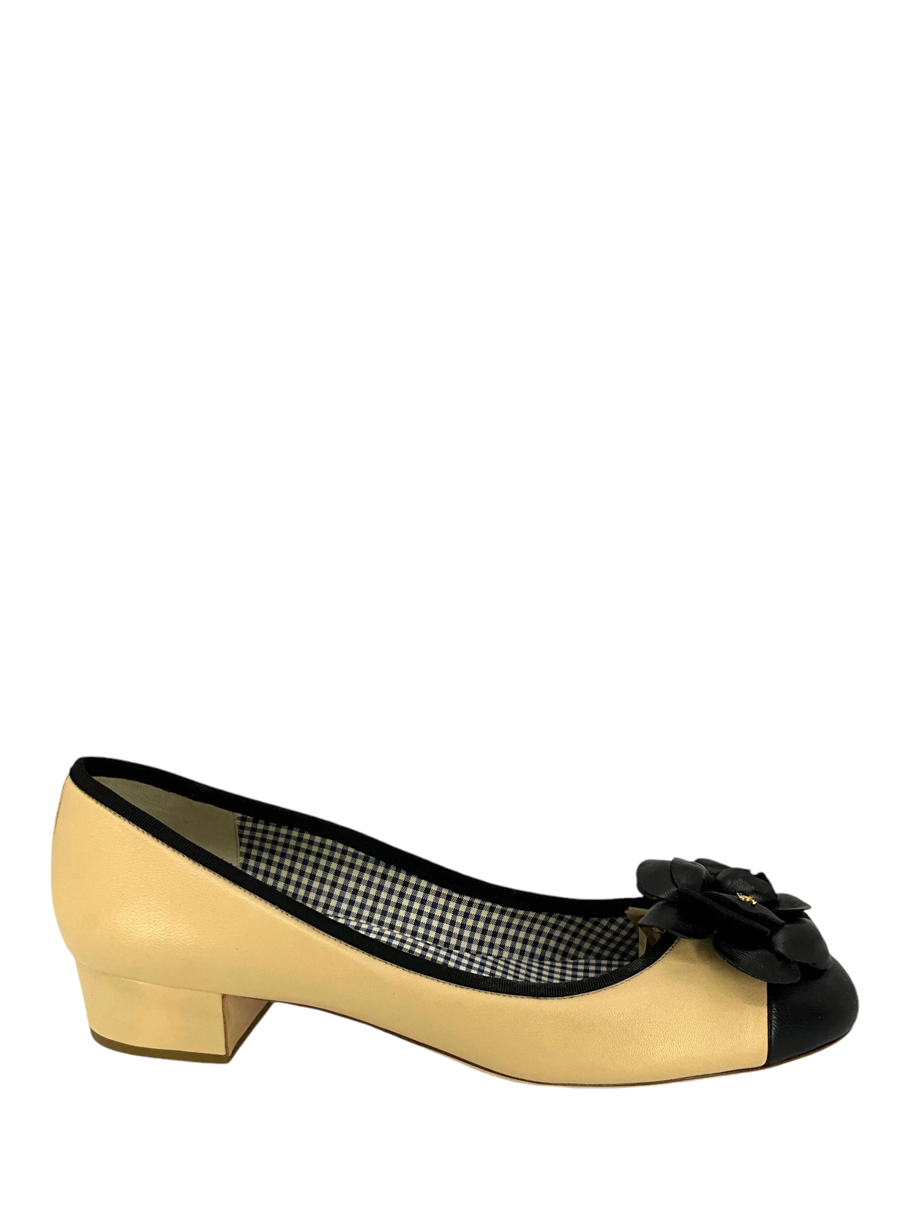 Chanel 11C Leather Camellia Flower Cap Toe Pumps Size 11