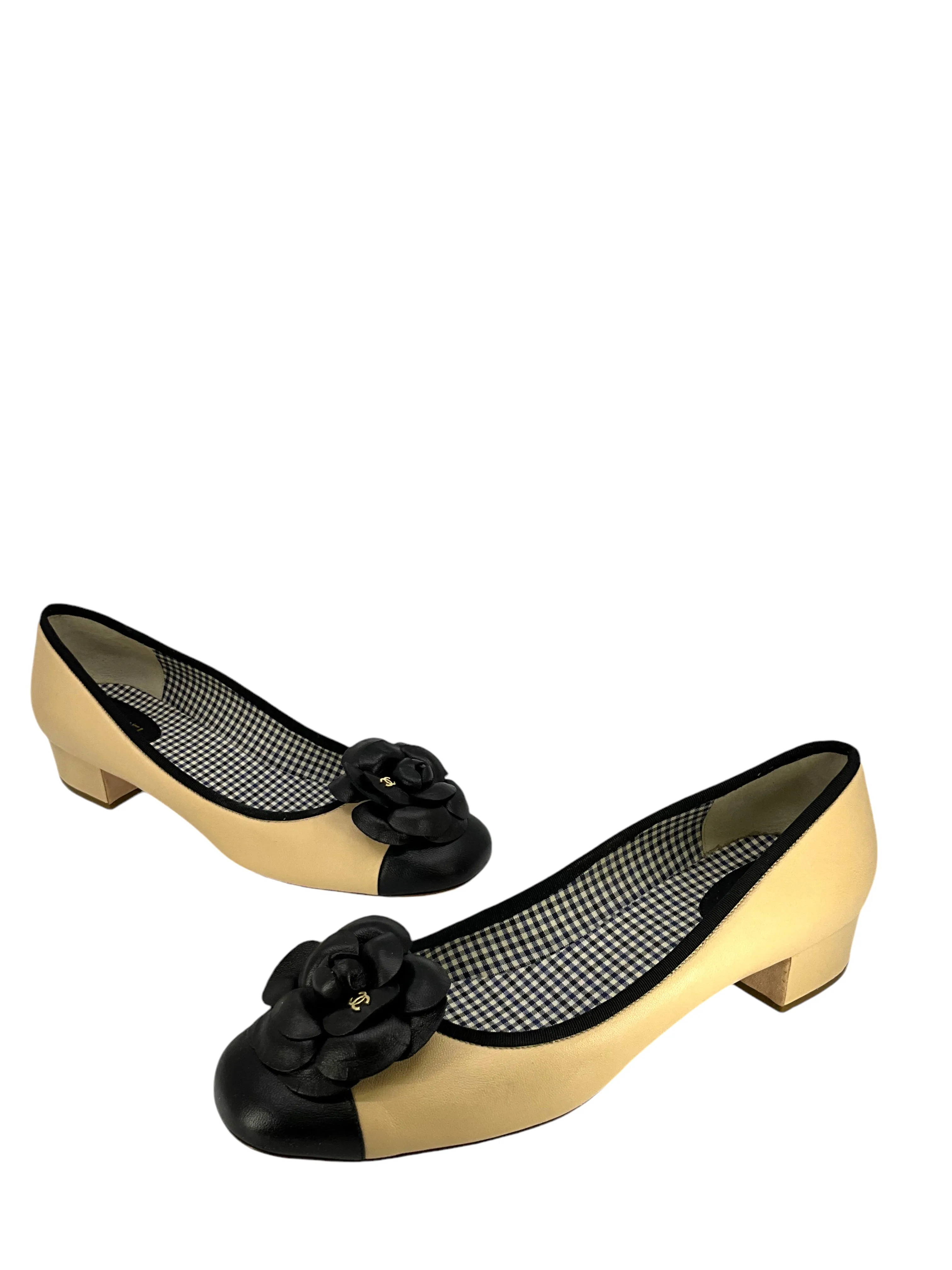 Chanel 11C Leather Camellia Flower Cap Toe Pumps Size 11