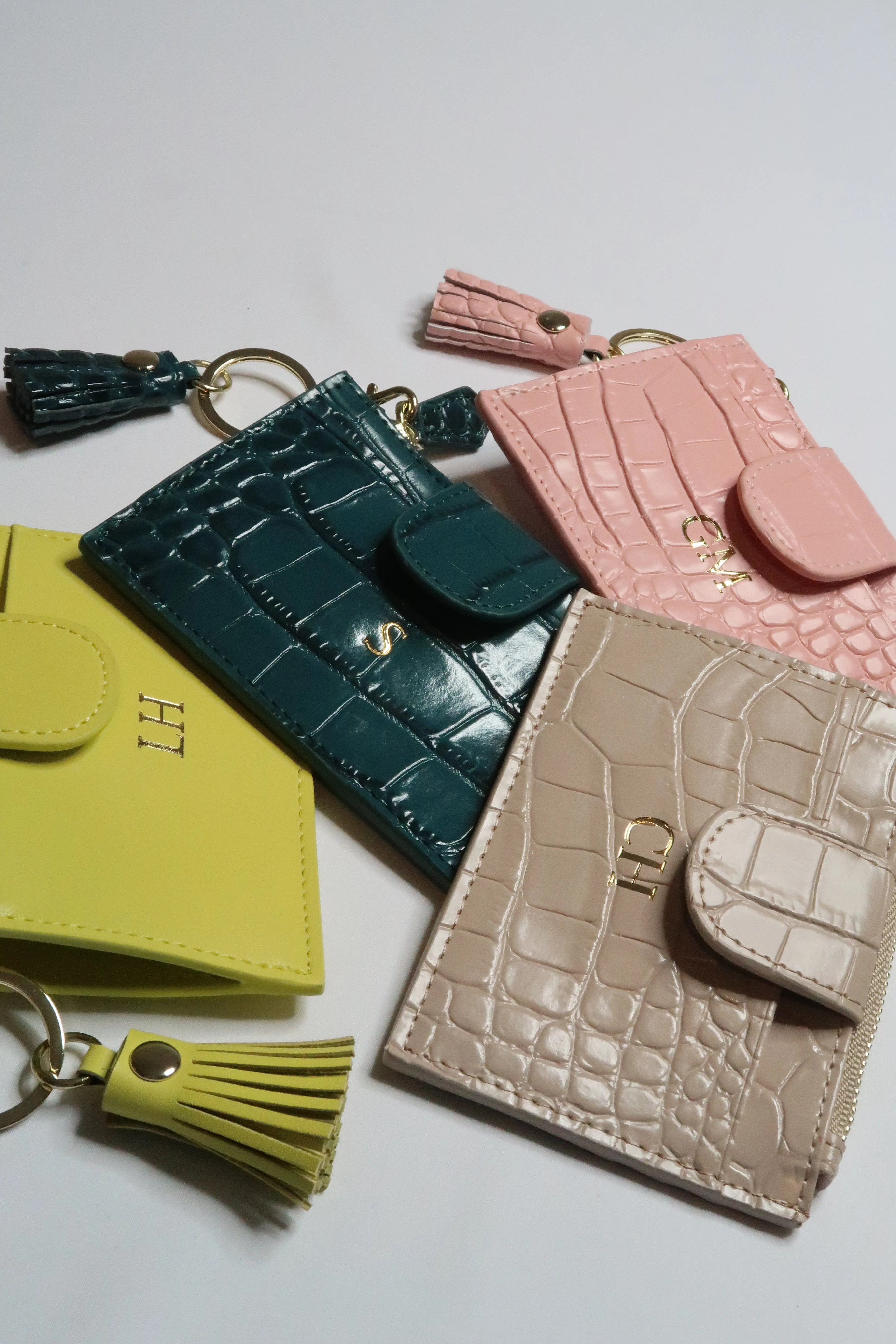 Lime Smooth Leather Tassel Zip Cardholder